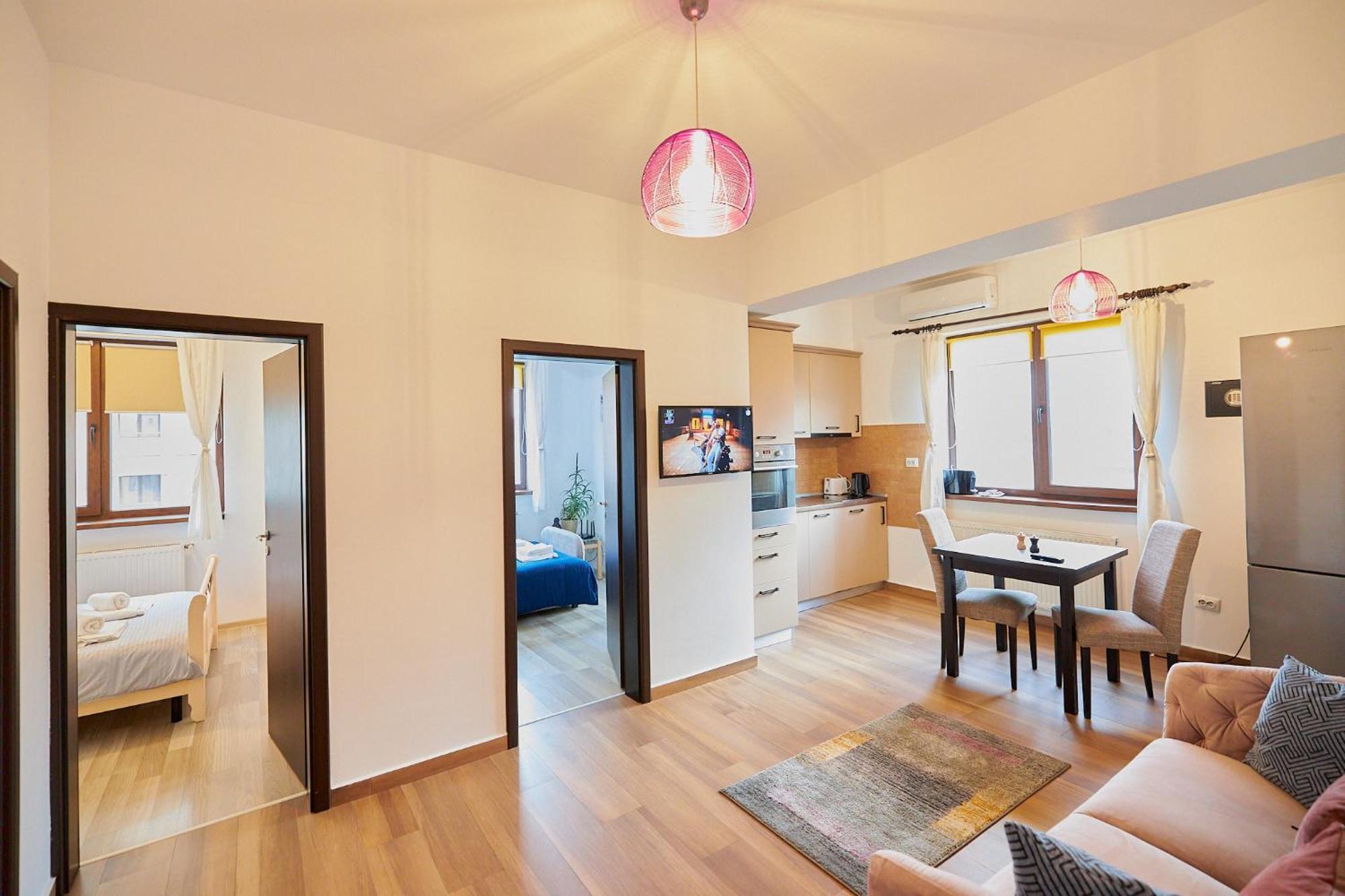 Cozy 3 Bedroom Apartments In Centre Of Iasi Palas Mall Экстерьер фото