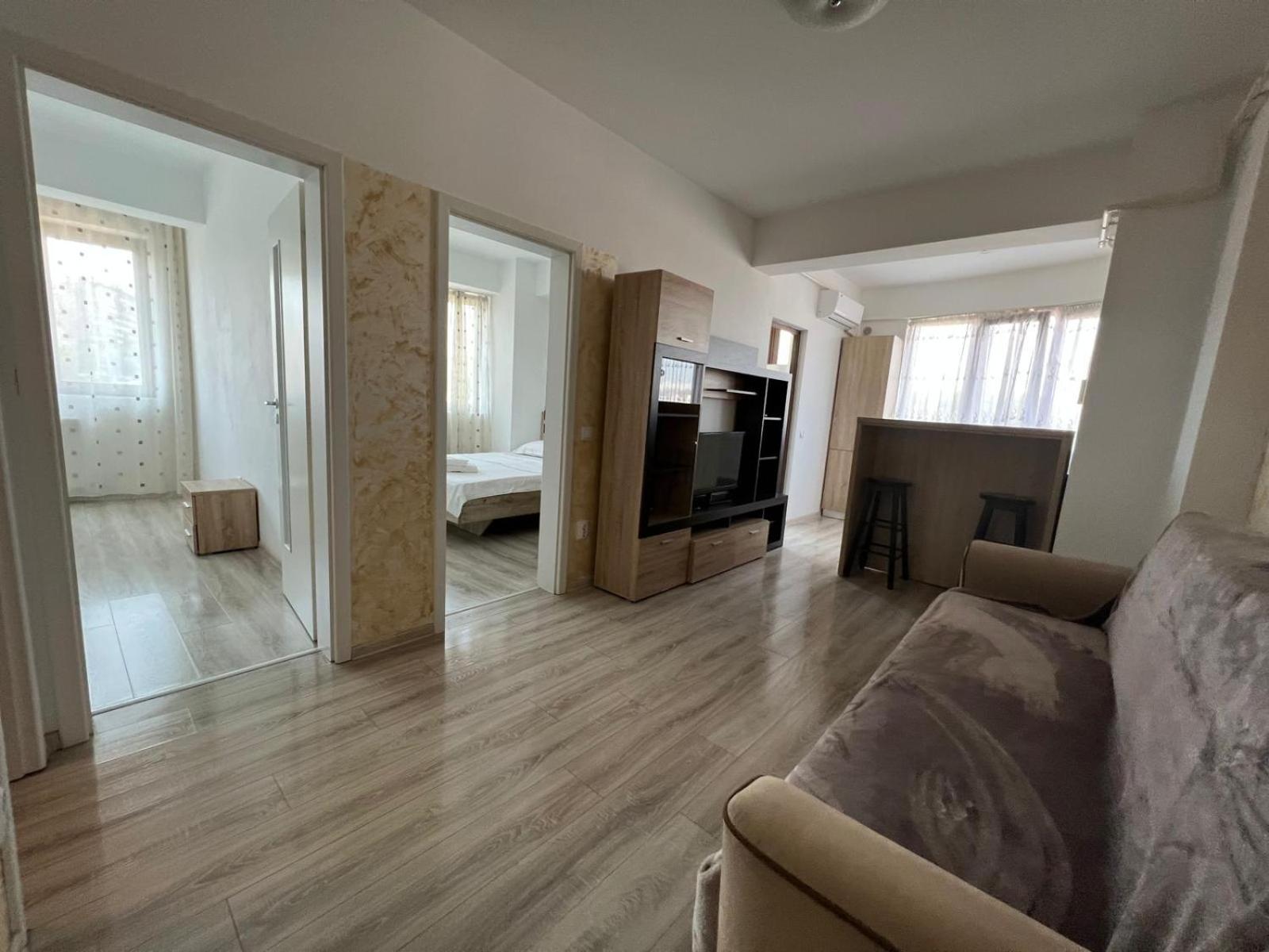 Cozy 3 Bedroom Apartments In Centre Of Iasi Palas Mall Экстерьер фото